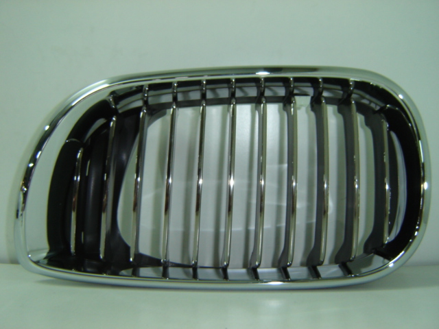 BMW E46 2001 REJILLA IZQUIERDO CROMADO