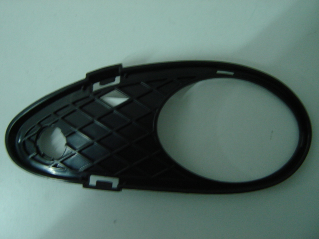 MERCEDES C W203 2001 REJILLA PARAGOLPES FRONTAL IZQUIERDO QUIERDO