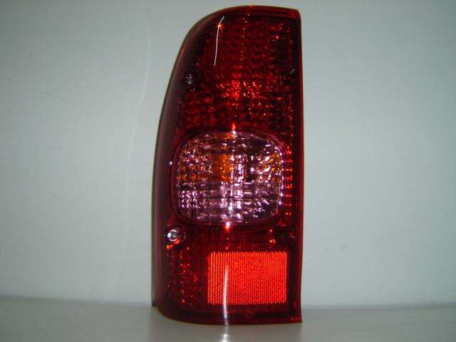 MAZDA B2500 2002 PILOTO TRASERO IZQUIERDO CX ME